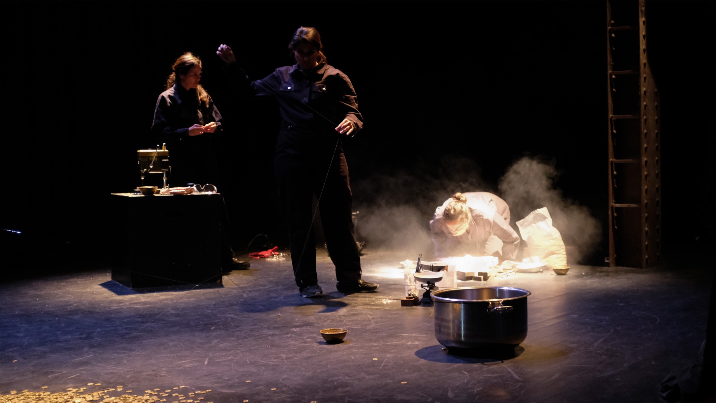 Trésors - Mélanie Peduzzi, Kamand Razavi, Marine Penhouët et Raquel Versieux. Crédit photo : TDV